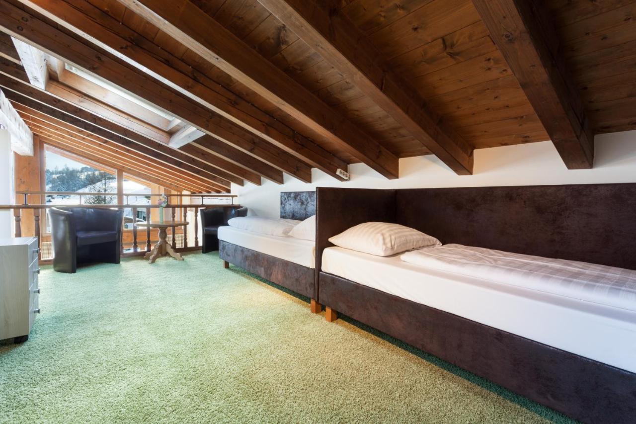 Sporthotel Cristall フルプメス エクステリア 写真
